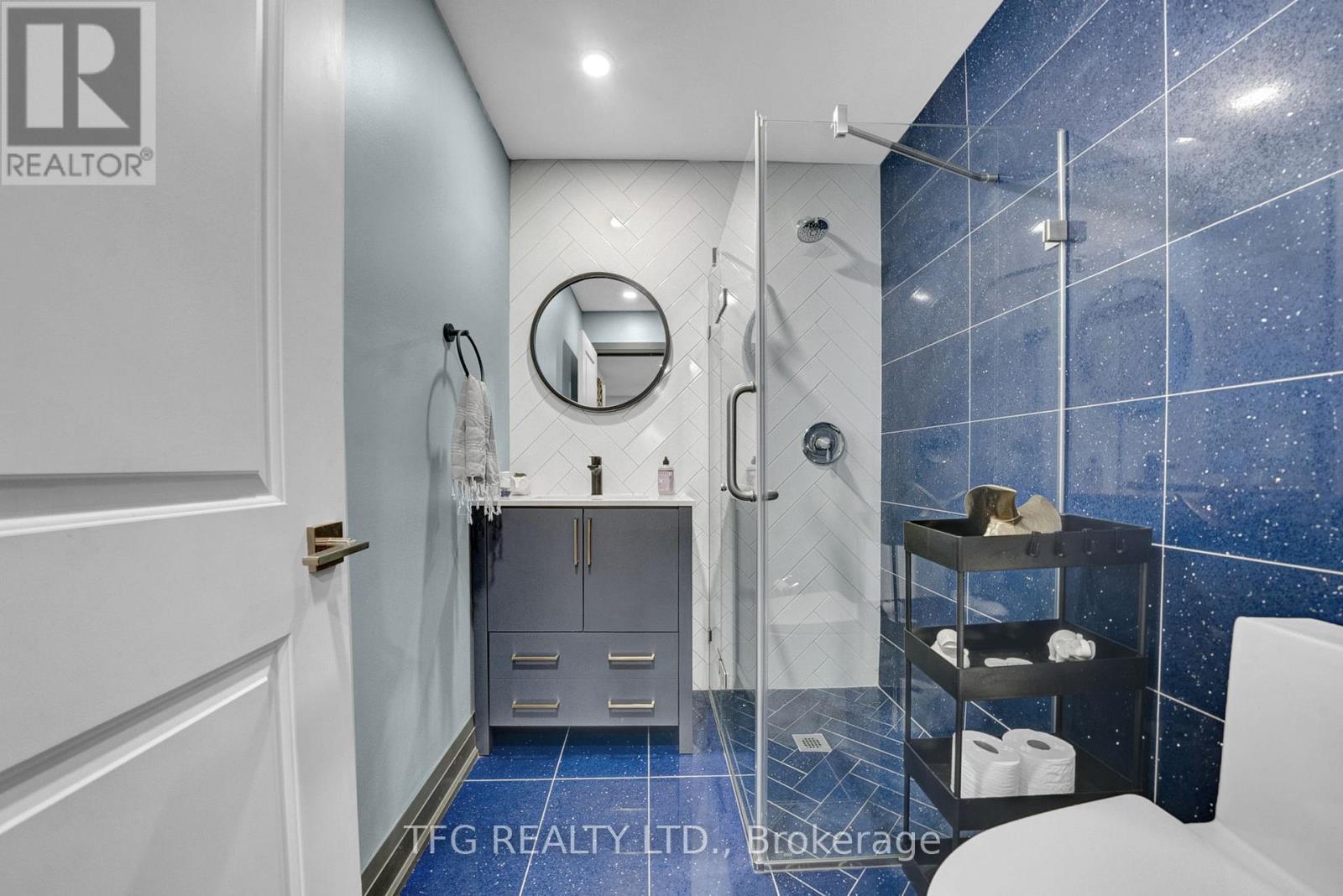 32 Falstaff Crescent, Whitby, Ontario  L1R 1W3 - Photo 36 - E12511490