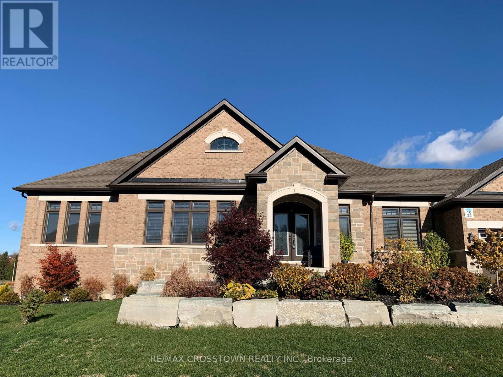 22 Stewart Crescent, Essa, Ontario  L0L 2N0 - Photo 47 - N12487499