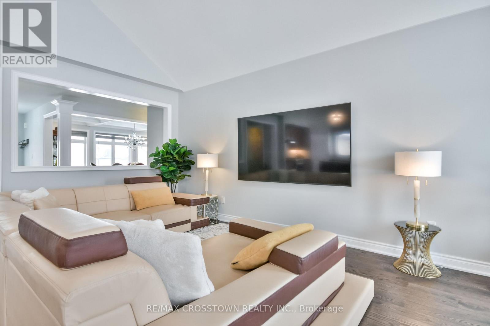 22 Stewart Crescent, Essa, Ontario  L0L 2N0 - Photo 17 - N12487499