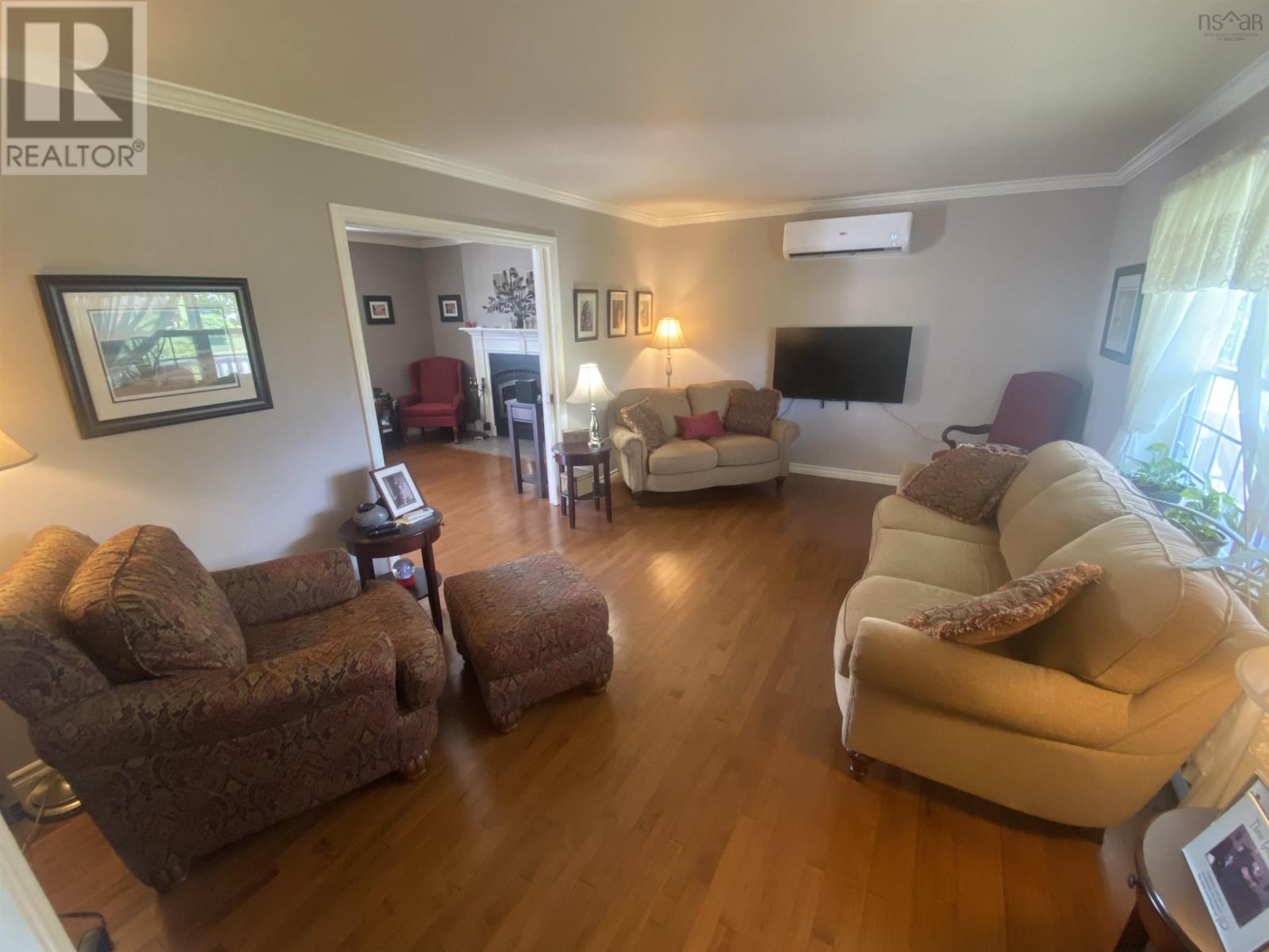 707 Bernard Street, Port Hawkesbury, Nova Scotia  B0E 2V0 - Photo 9 - 202416804