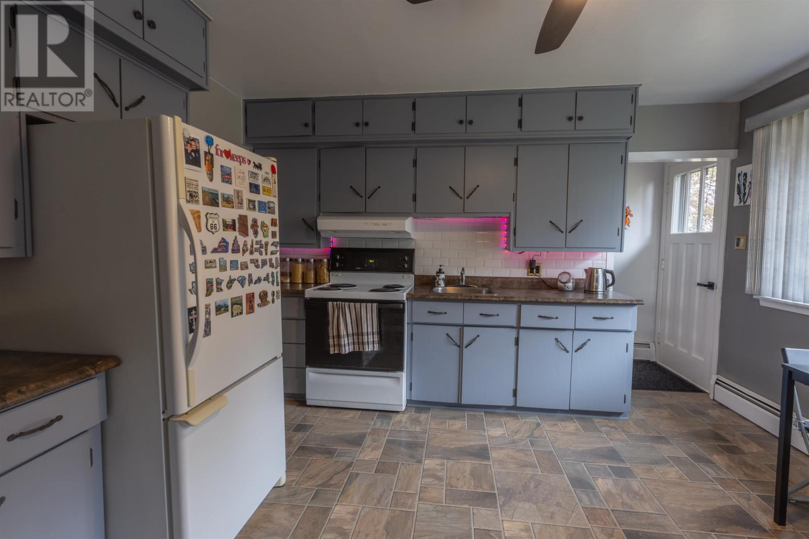 505 Rte 2, Souris West, Prince Edward Island  C0A 2B0 - Photo 11 - 202527320