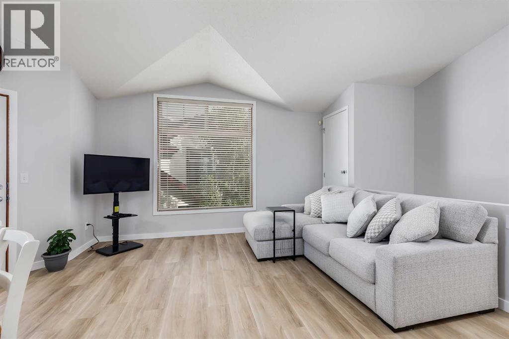 201, 11 Everridge Square Sw, Calgary, Alberta  T2Y 5J5 - Photo 11 - A2251367