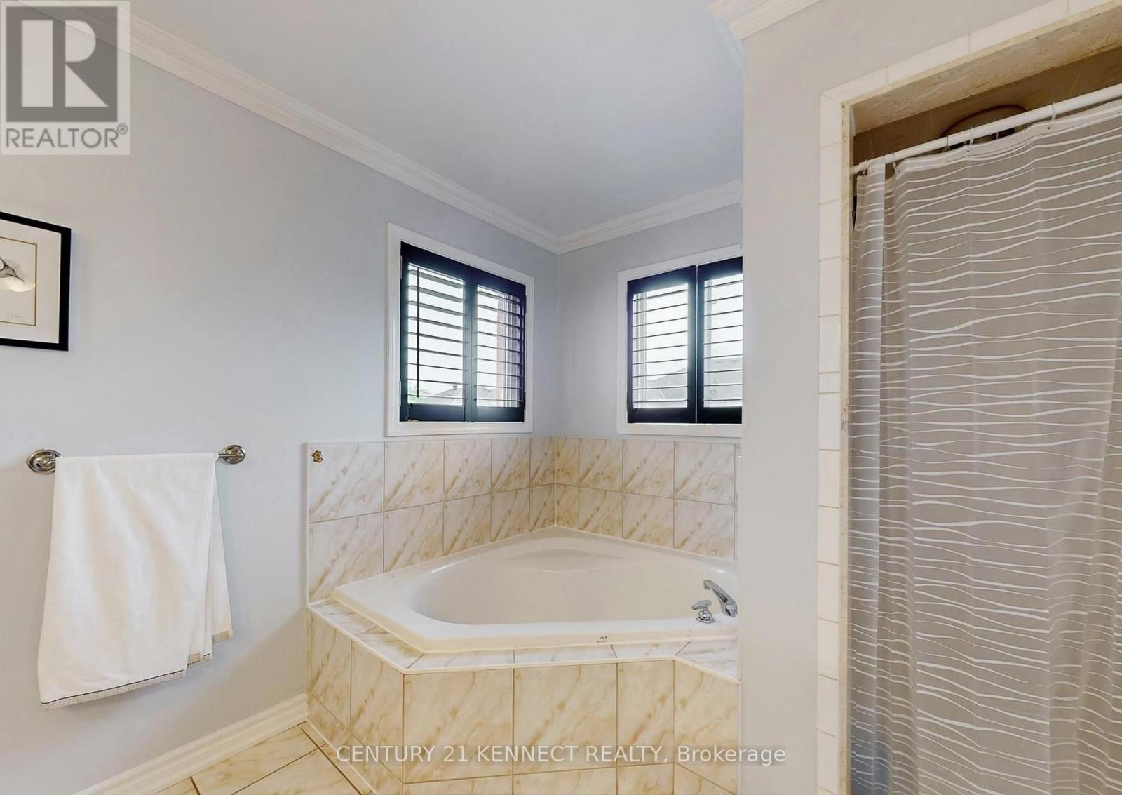 134 Medland Avenue, Whitby, Ontario  L1P 1W7 - Photo 20 - E12499376