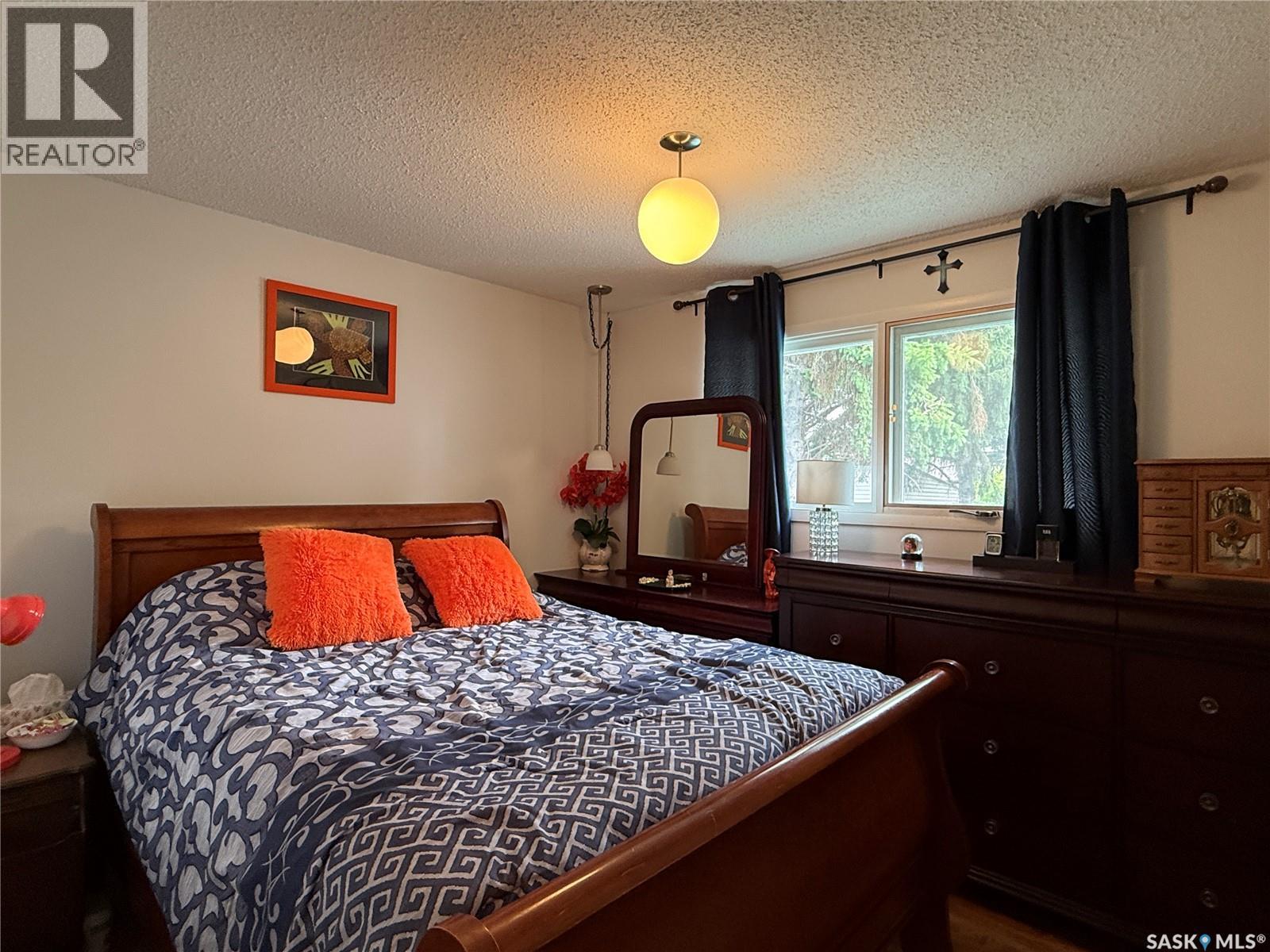 704 1st Avenue, Loon Lake, Saskatchewan  S0M 1L0 - Photo 9 - SK022405