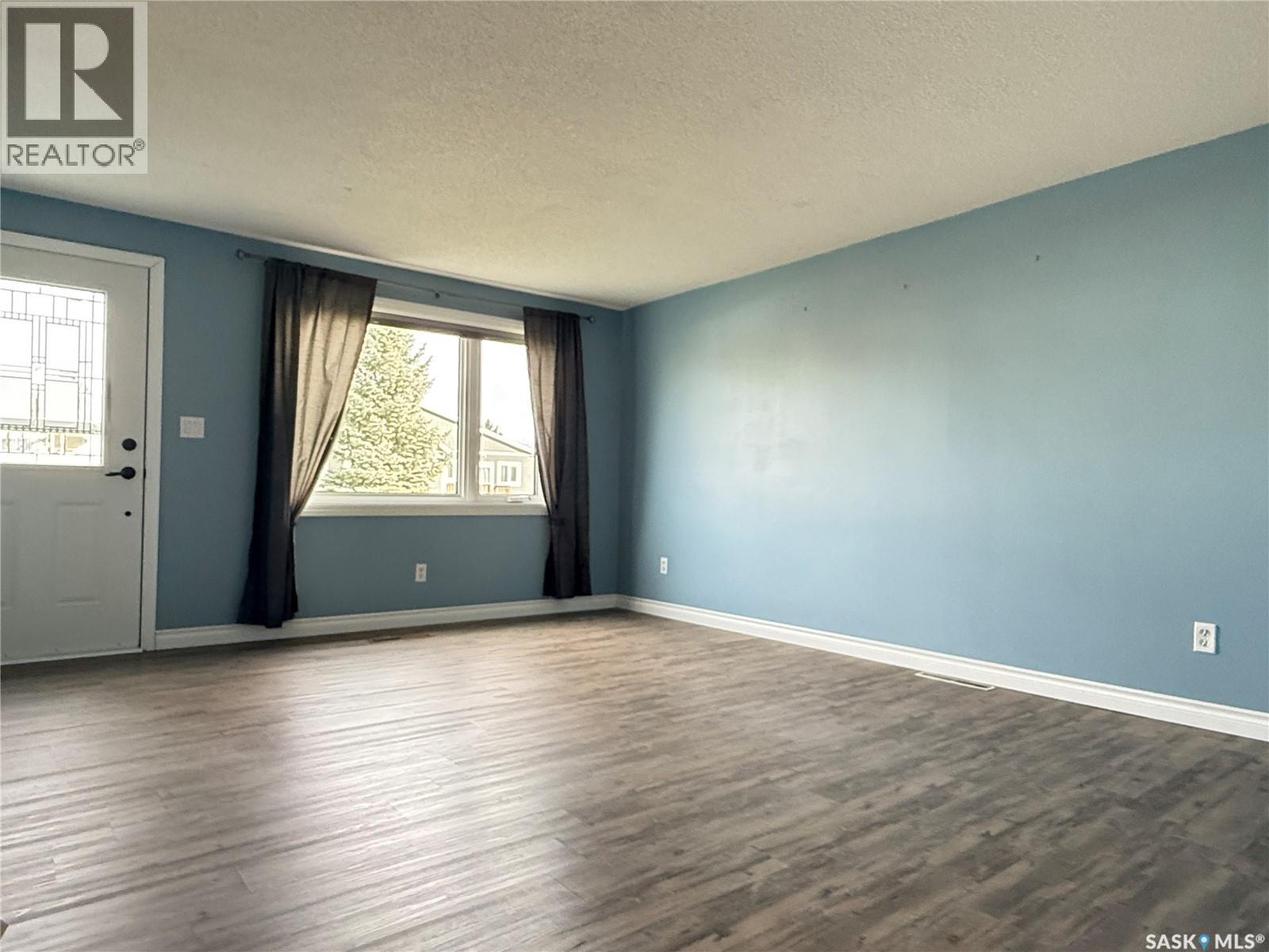 359 4th Avenue W, Melville, Saskatchewan  S0A 2P0 - Photo 12 - SK022377