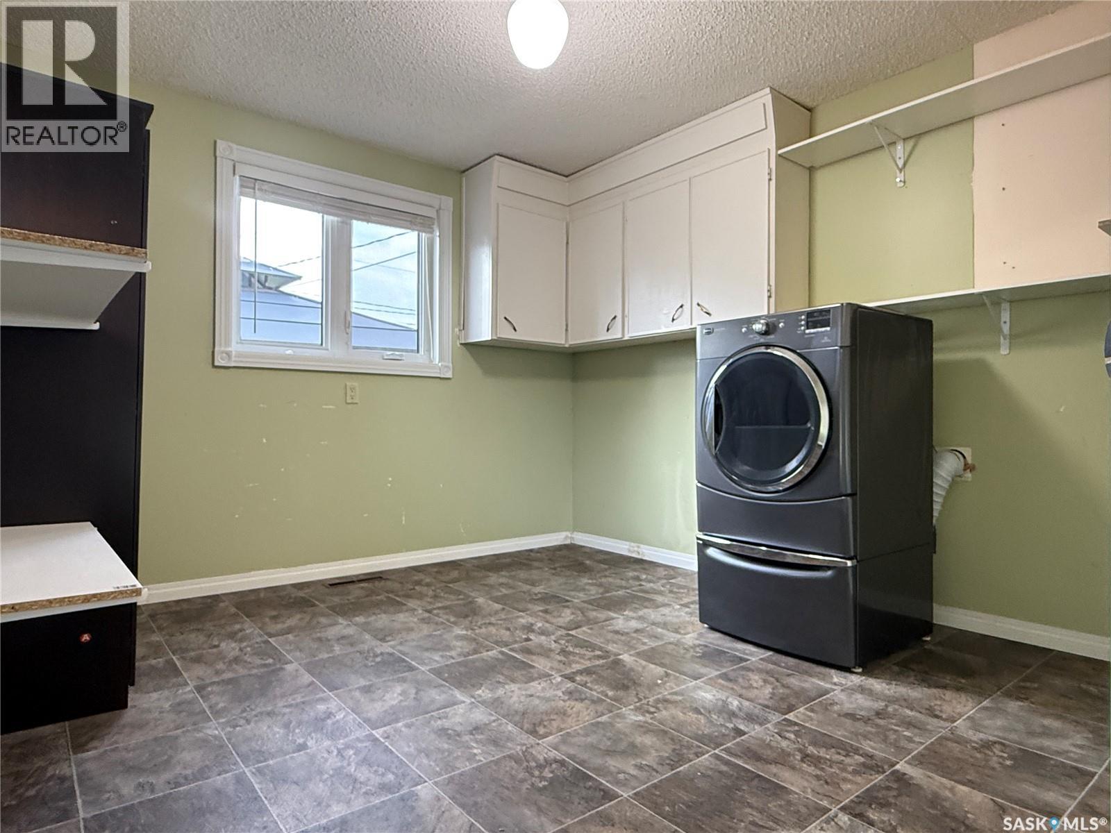 359 4th Avenue W, Melville, Saskatchewan  S0A 2P0 - Photo 18 - SK022377