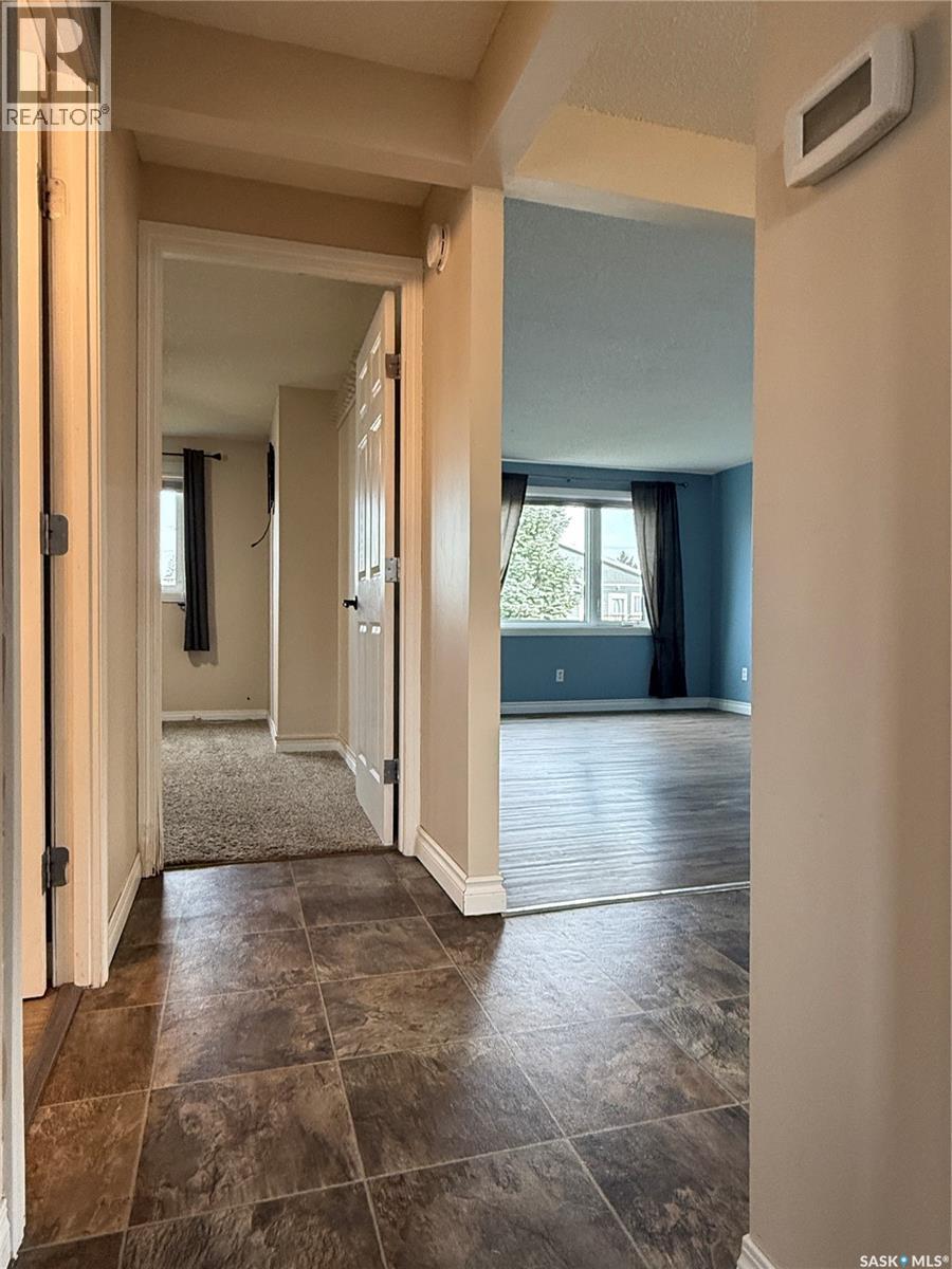 359 4th Avenue W, Melville, Saskatchewan  S0A 2P0 - Photo 8 - SK022377