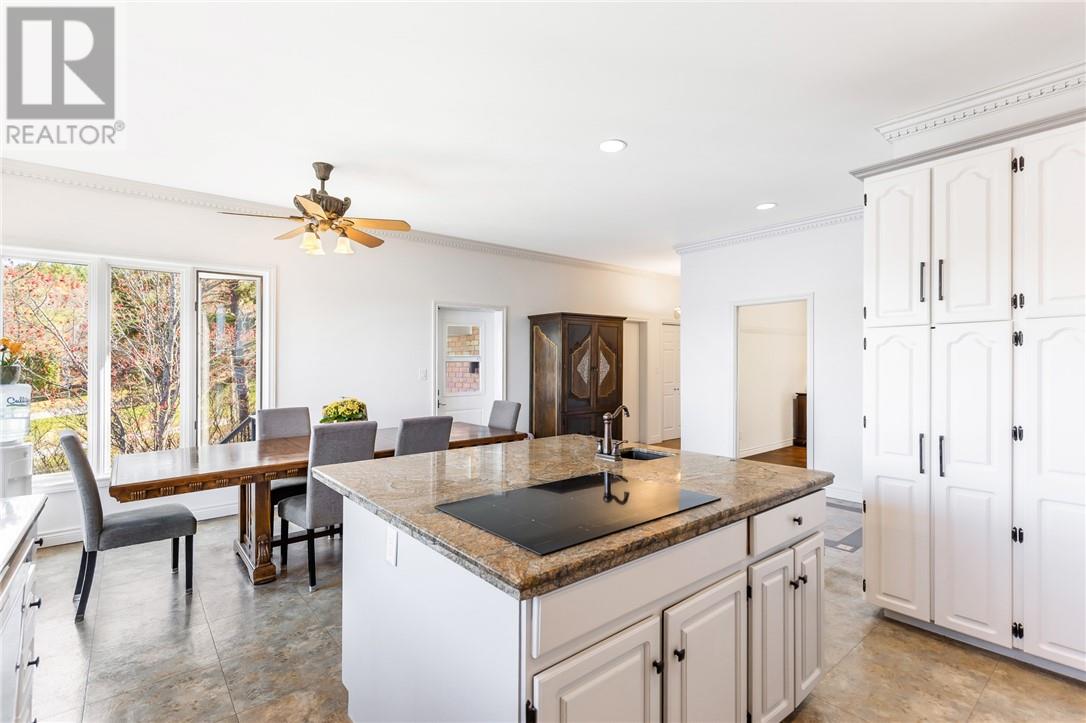 2100 South Bay Road, Sudbury, Ontario  P3E 6H7 - Photo 25 - 2122308