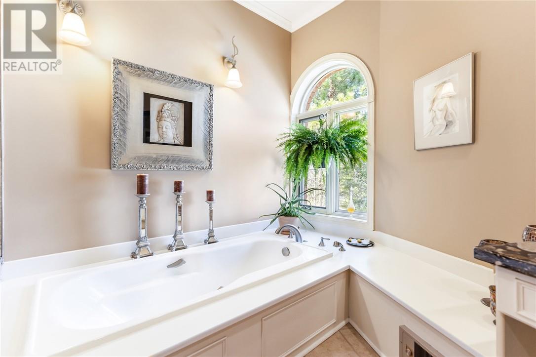 2100 South Bay Road, Sudbury, Ontario  P3E 6H7 - Photo 38 - 2122308