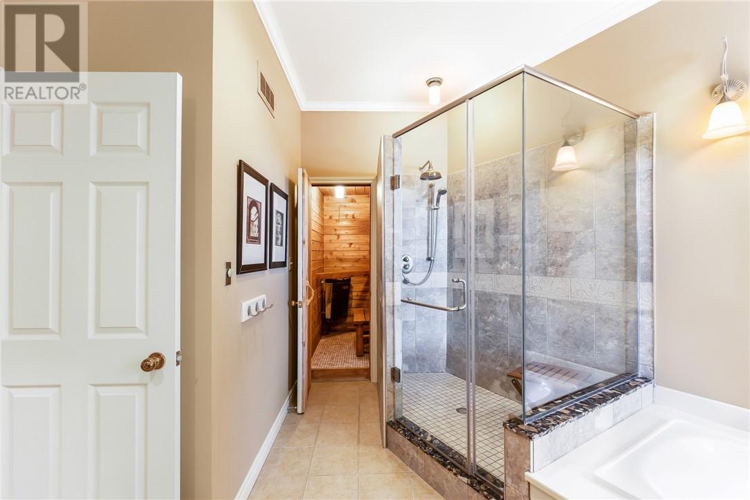 2100 South Bay Road, Sudbury, Ontario  P3E 6H7 - Photo 39 - 2122308