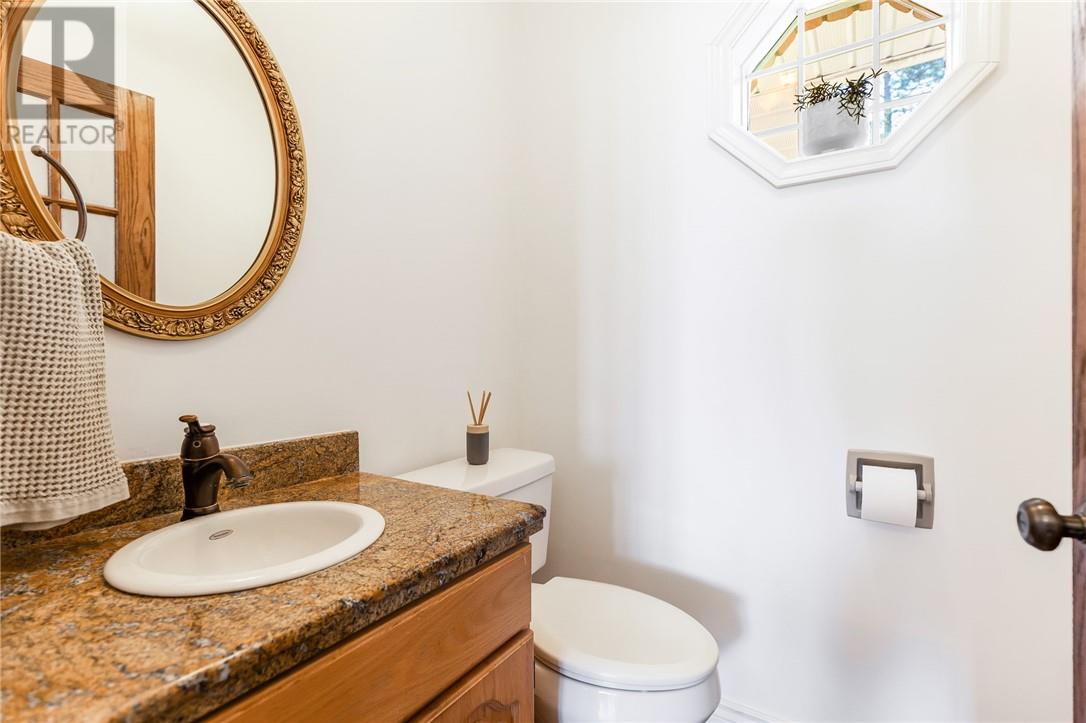 2100 South Bay Road, Sudbury, Ontario  P3E 6H7 - Photo 41 - 2122308