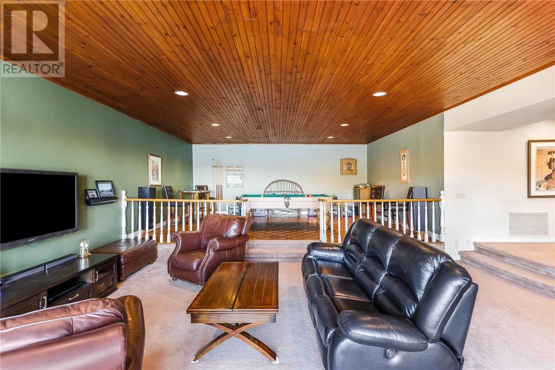 2100 South Bay Road, Sudbury, Ontario  P3E 6H7 - Photo 44 - 2122308