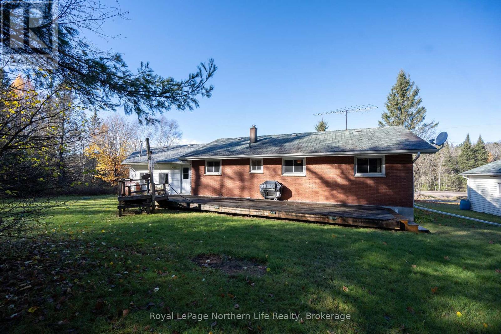 126 Highway 531, Bonfield, Ontario P0H 1E0 - Photo 35 - X12511816