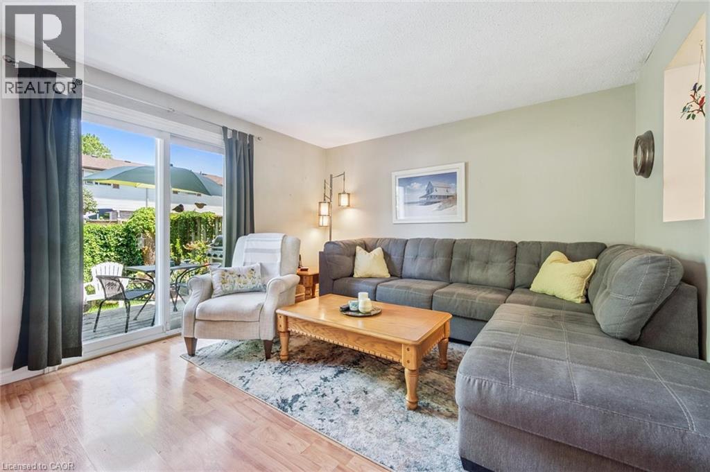 40 Silvercreek Parkway N Unit# 30, Guelph, Ontario  N1H 7X5 - Photo 5 - 40785840