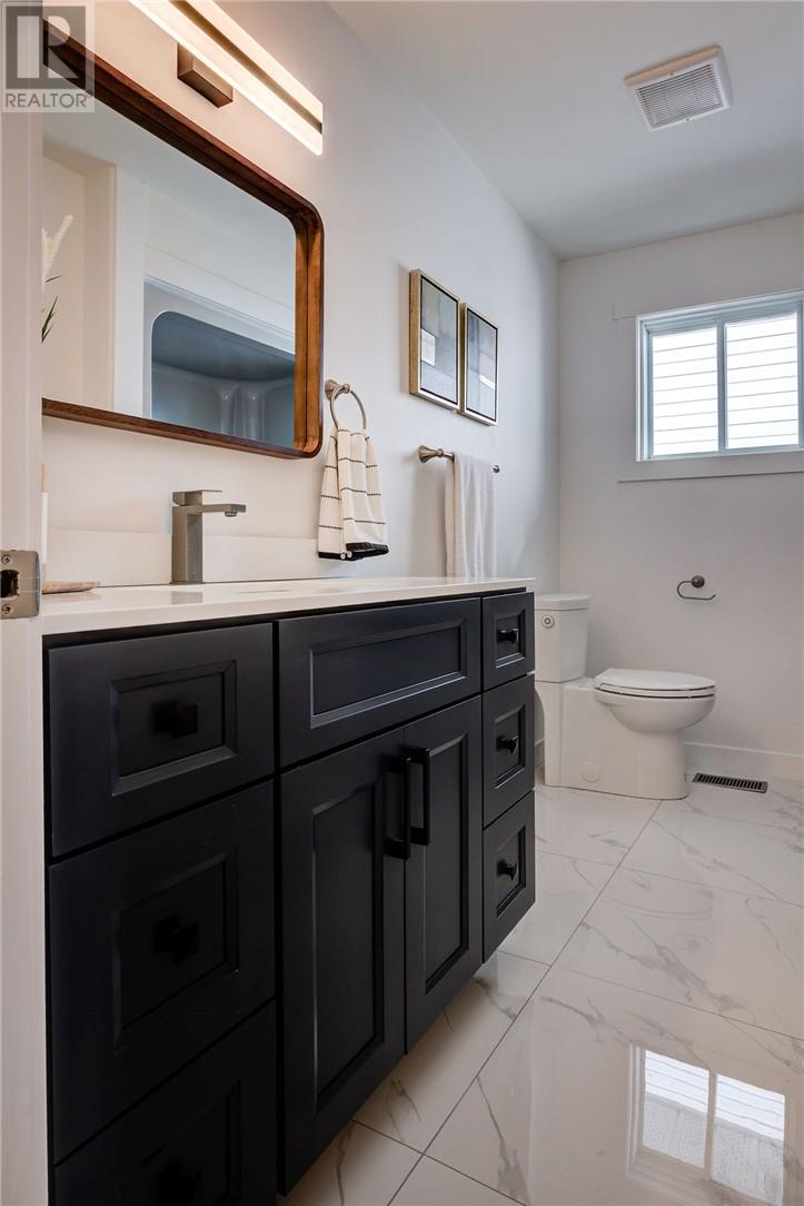 221 Ray Street, Wahnapitae, Ontario P0M 3C0 - Photo 16 - 2125513