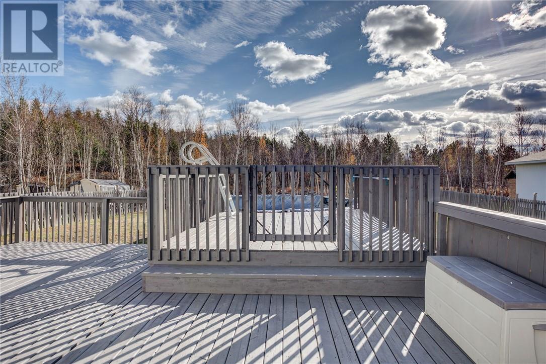 221 Ray Street, Wahnapitae, Ontario P0M 3C0 - Photo 26 - 2125513