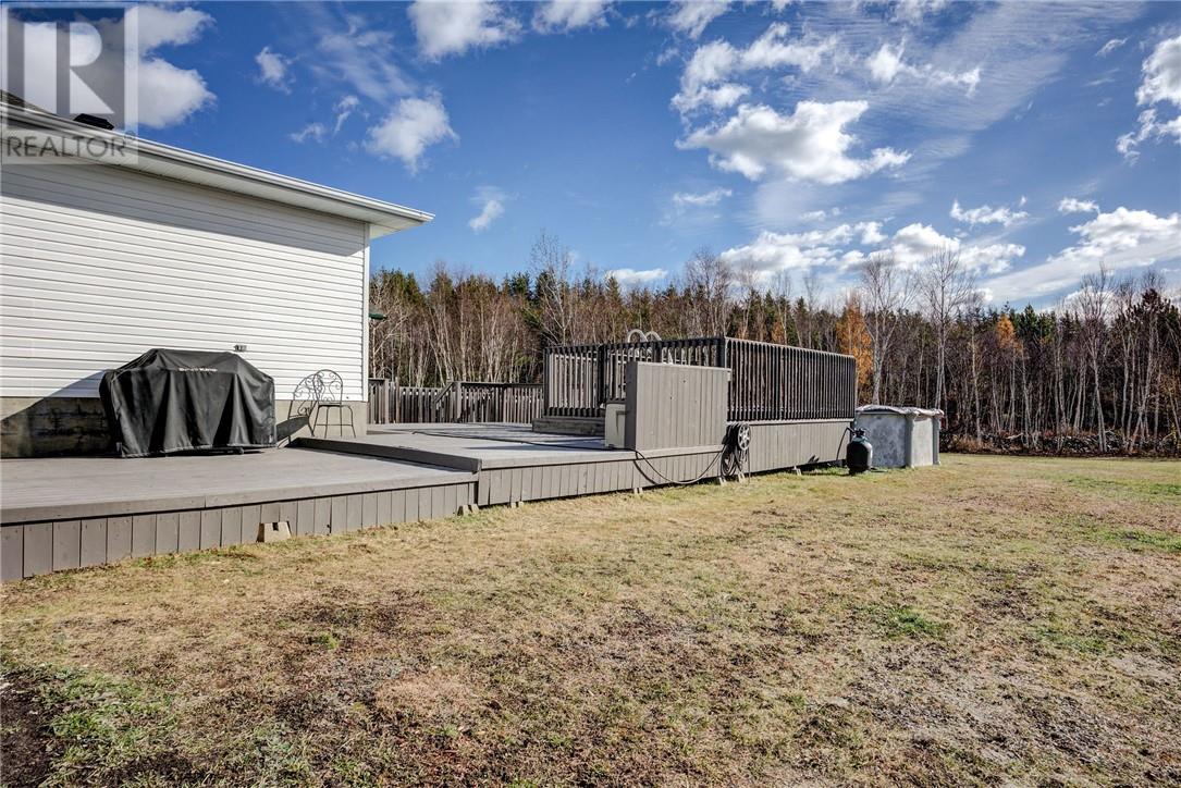 221 Ray Street, Wahnapitae, Ontario P0M 3C0 - Photo 29 - 2125513