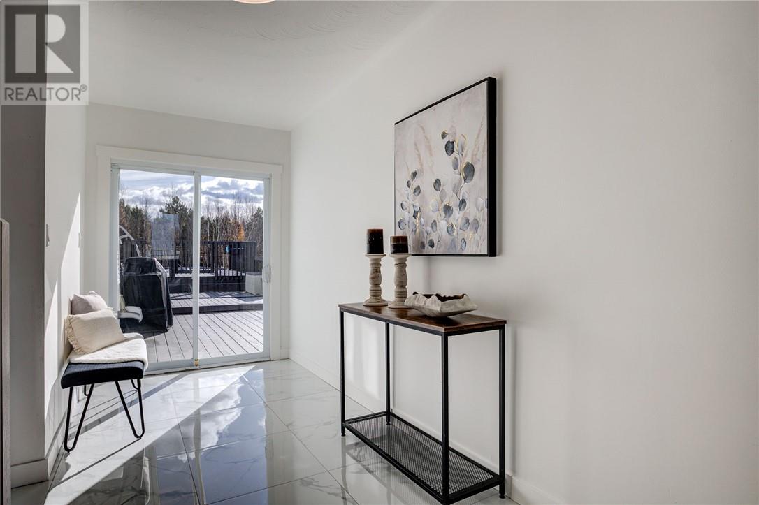 221 Ray Street, Wahnapitae, Ontario P0M 3C0 - Photo 3 - 2125513