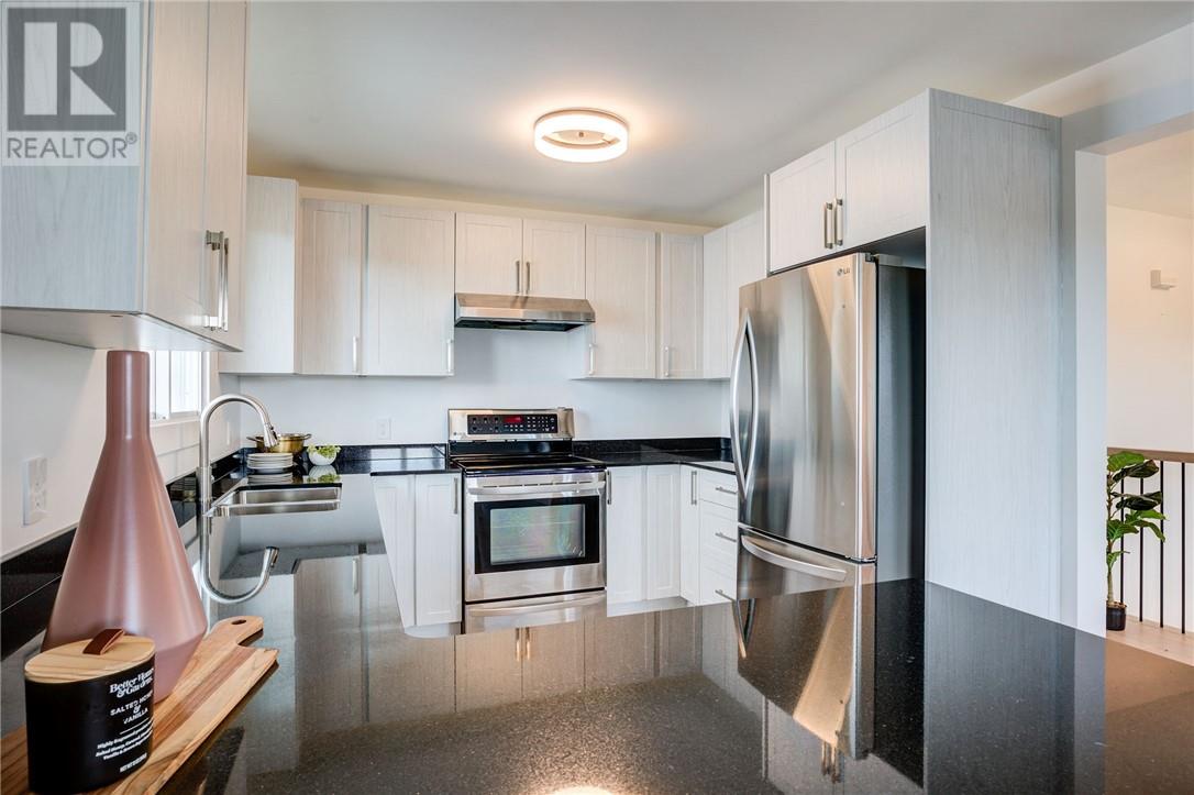 221 Ray Street, Wahnapitae, Ontario P0M 3C0 - Photo 9 - 2125513