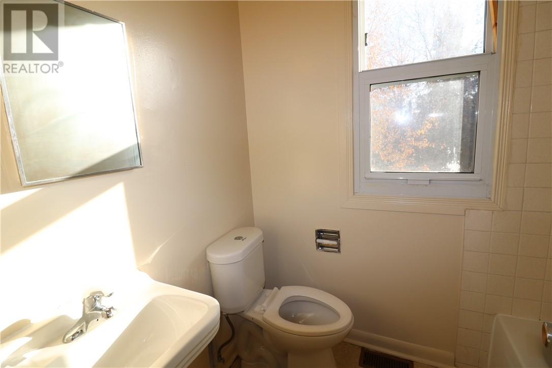 368 & 370 Charette Avenue, Greater Sudbury, Ontario  P0M 1L0 - Photo 48 - 2125503