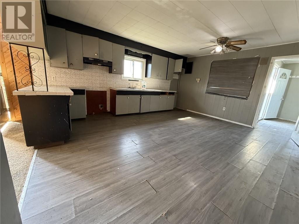 906 Goodview Road, Sudbury, Ontario  P3G 1B5 - Photo 3 - 2125478