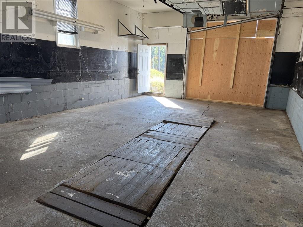 906 Goodview Road, Sudbury, Ontario  P3G 1B5 - Photo 7 - 2125478