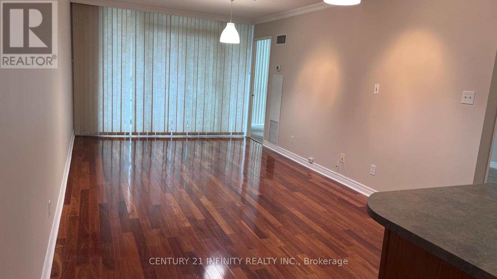 2116 - 156 Enfield Place, Mississauga (City Centre), Ontario  L5B 4L8 - Photo 11 - W12511778