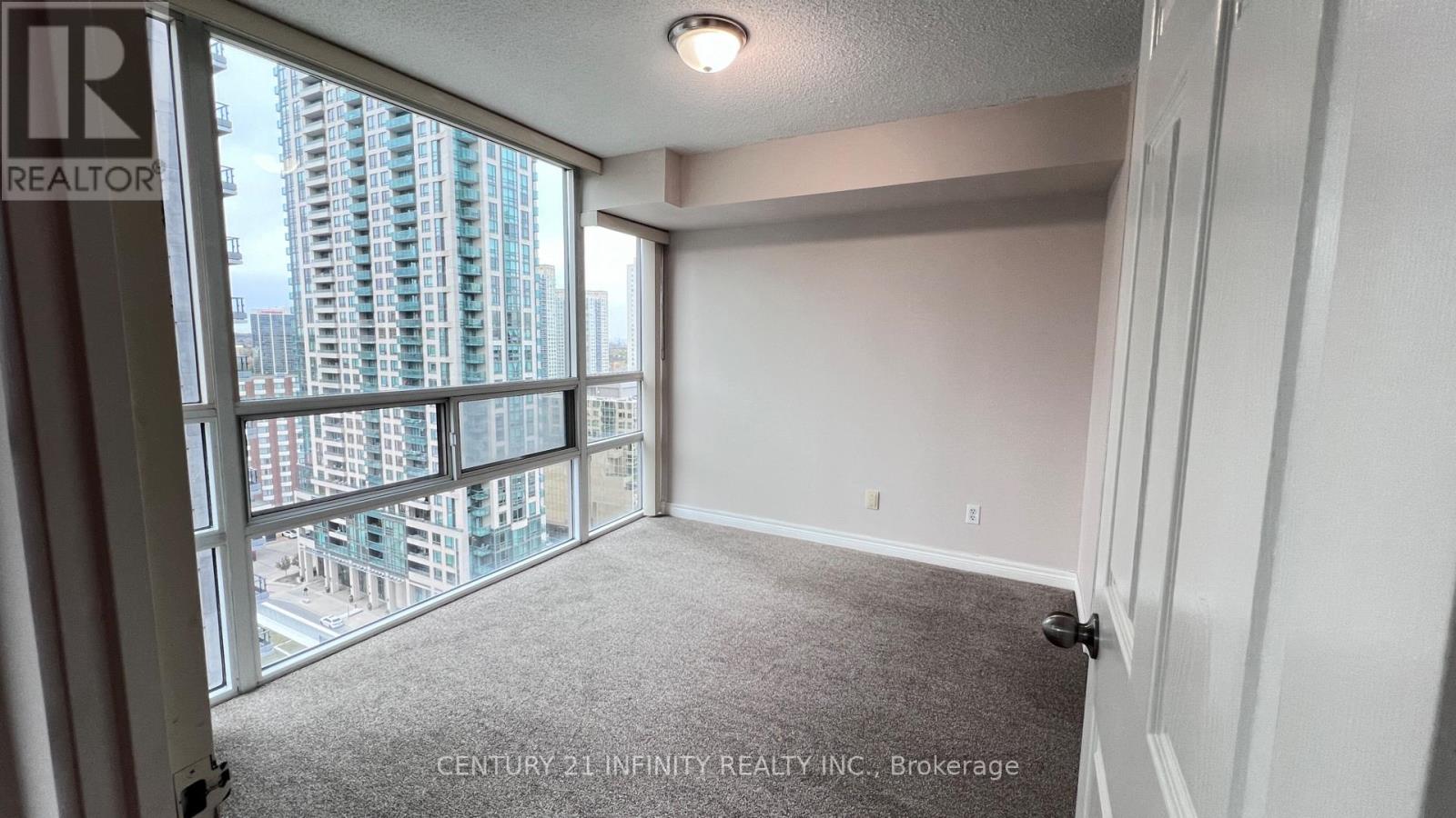 2116 - 156 Enfield Place, Mississauga (City Centre), Ontario  L5B 4L8 - Photo 13 - W12511778