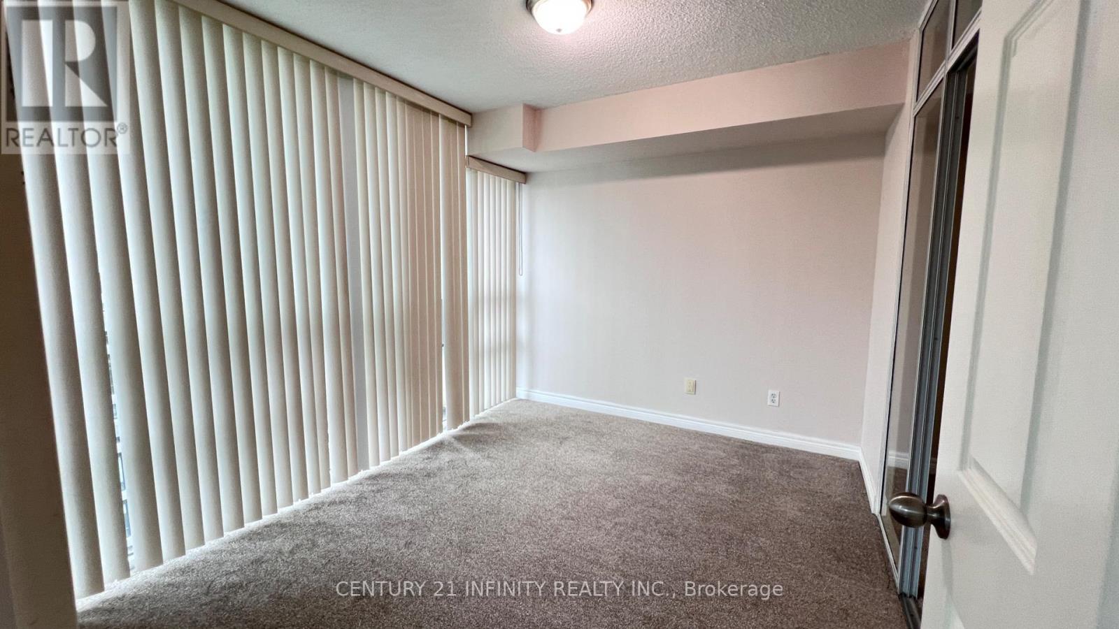 2116 - 156 Enfield Place, Mississauga (City Centre), Ontario  L5B 4L8 - Photo 14 - W12511778