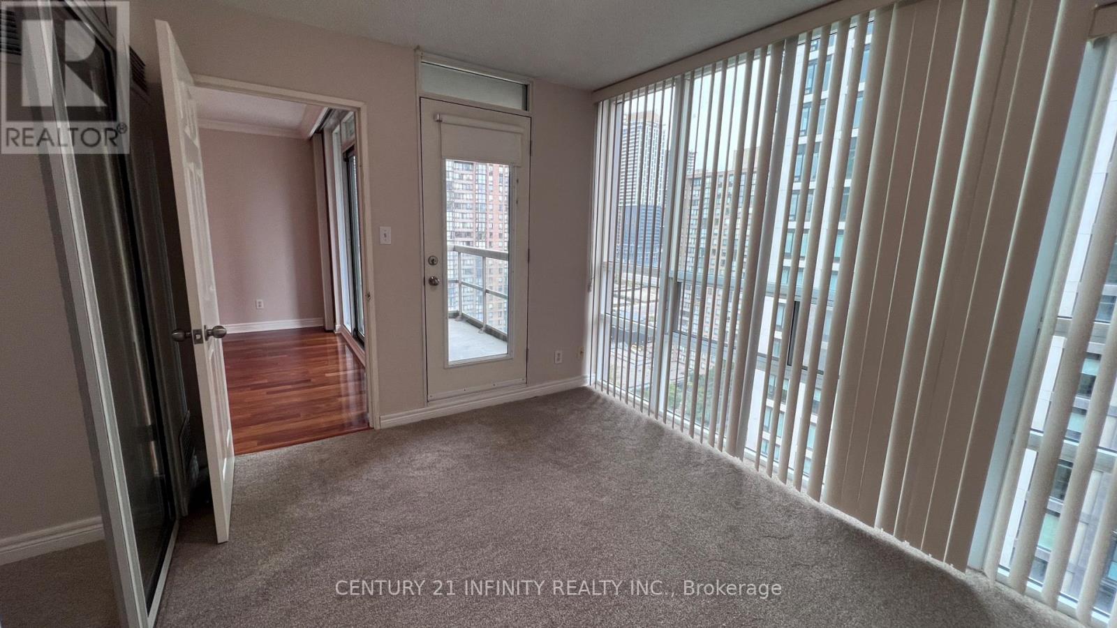 2116 - 156 Enfield Place, Mississauga (City Centre), Ontario  L5B 4L8 - Photo 16 - W12511778