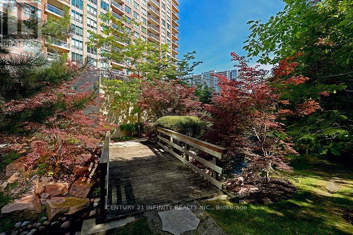 2116 - 156 Enfield Place, Mississauga (City Centre), Ontario  L5B 4L8 - Photo 26 - W12511778