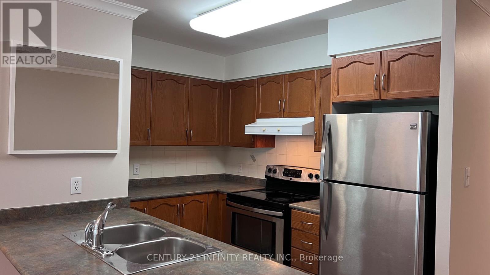 2116 - 156 Enfield Place, Mississauga (City Centre), Ontario  L5B 4L8 - Photo 7 - W12511778