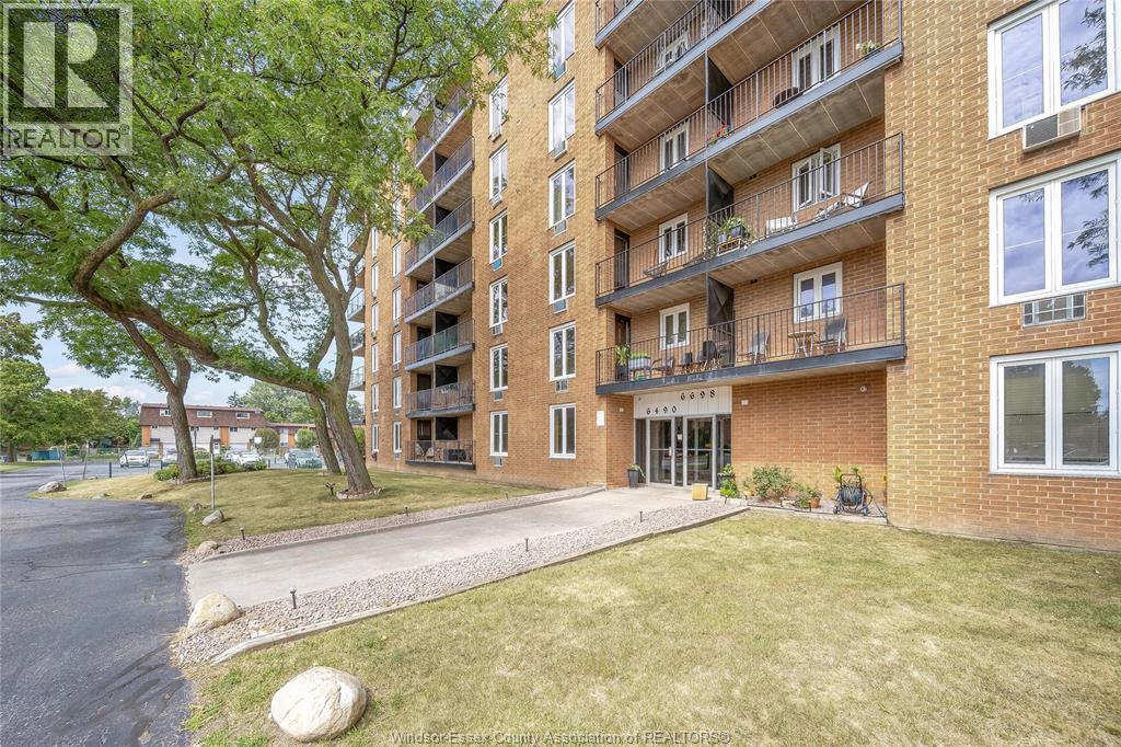 6562 Thornberry Crescent Unit# 6562, Windsor, Ontario  N8T 2X2 - Photo 4 - 25027816