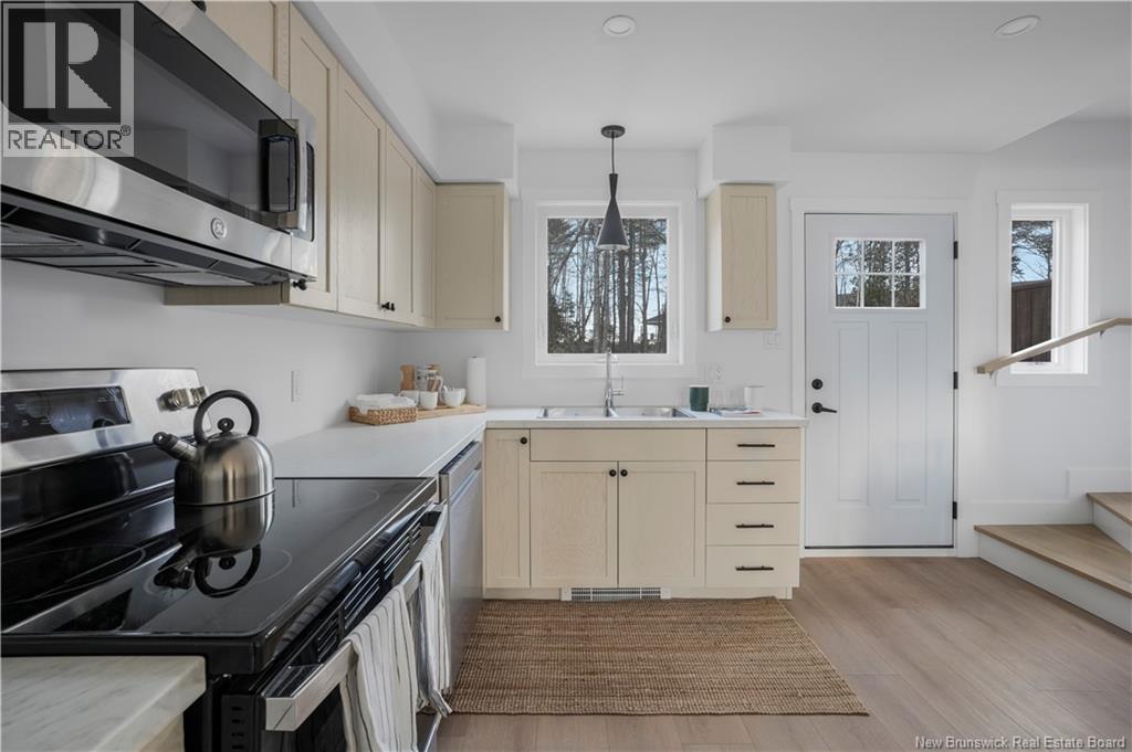 20 Terry Fox Drive, Oromocto, New Brunswick  E2V 0P6 - Photo 7 - NB127720