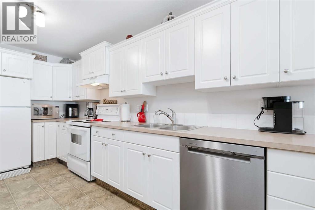 111, 6118 53 Avenue, Red Deer, Alberta  T4N 6P7 - Photo 5 - A2263327