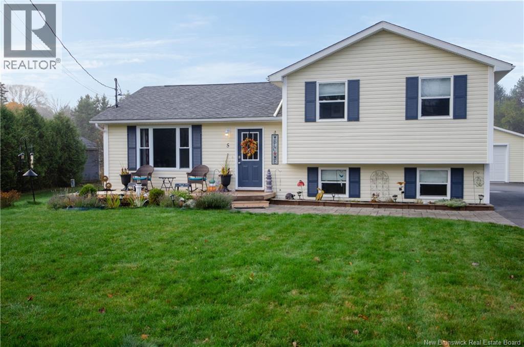 5 Mccarron Drive, Quispamsis, New Brunswick  E2E 4N4 - Photo 1 - NB129312
