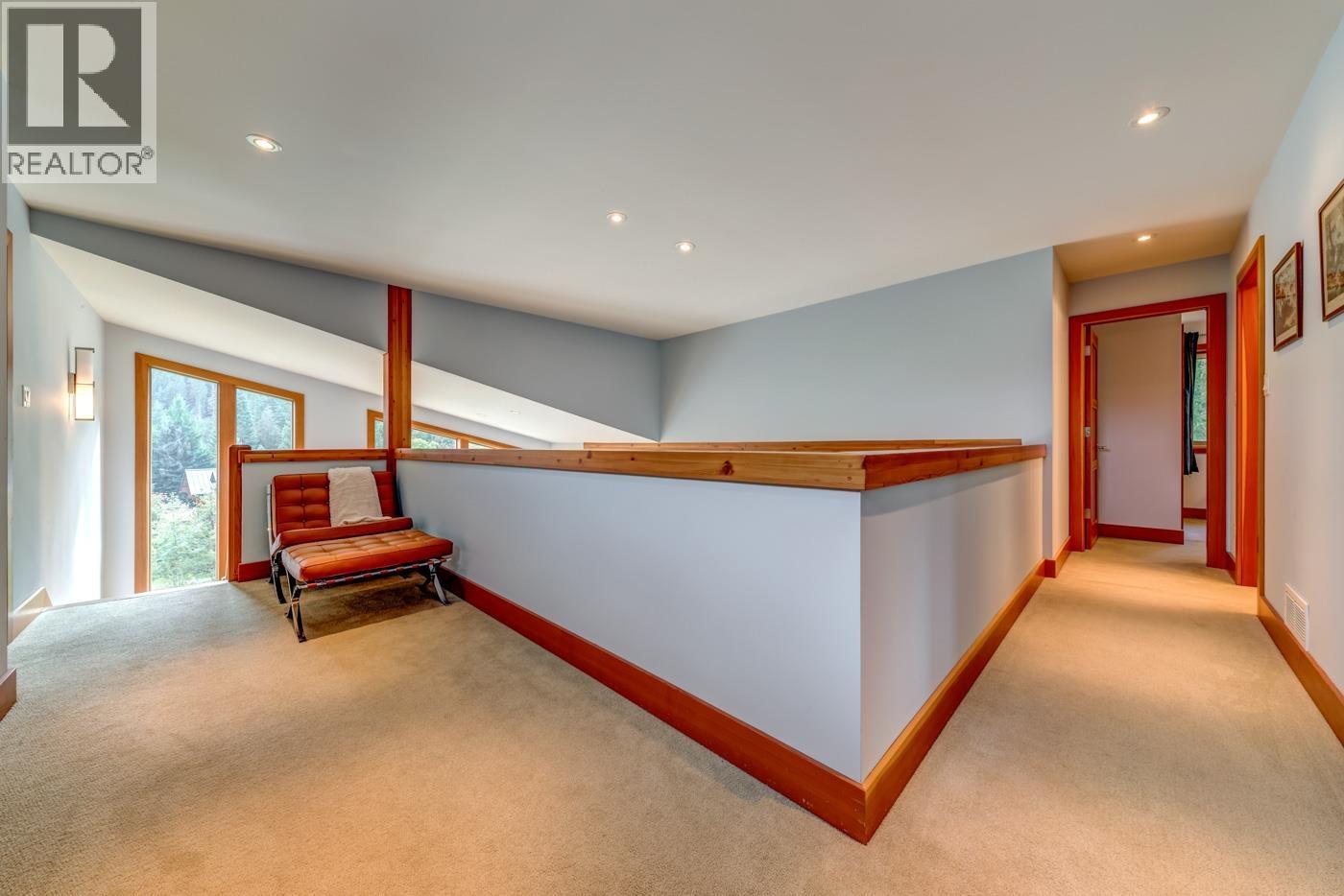 7457 Dogwood Street, Pemberton, British Columbia  V0N 2L0 - Photo 11 - R3012290