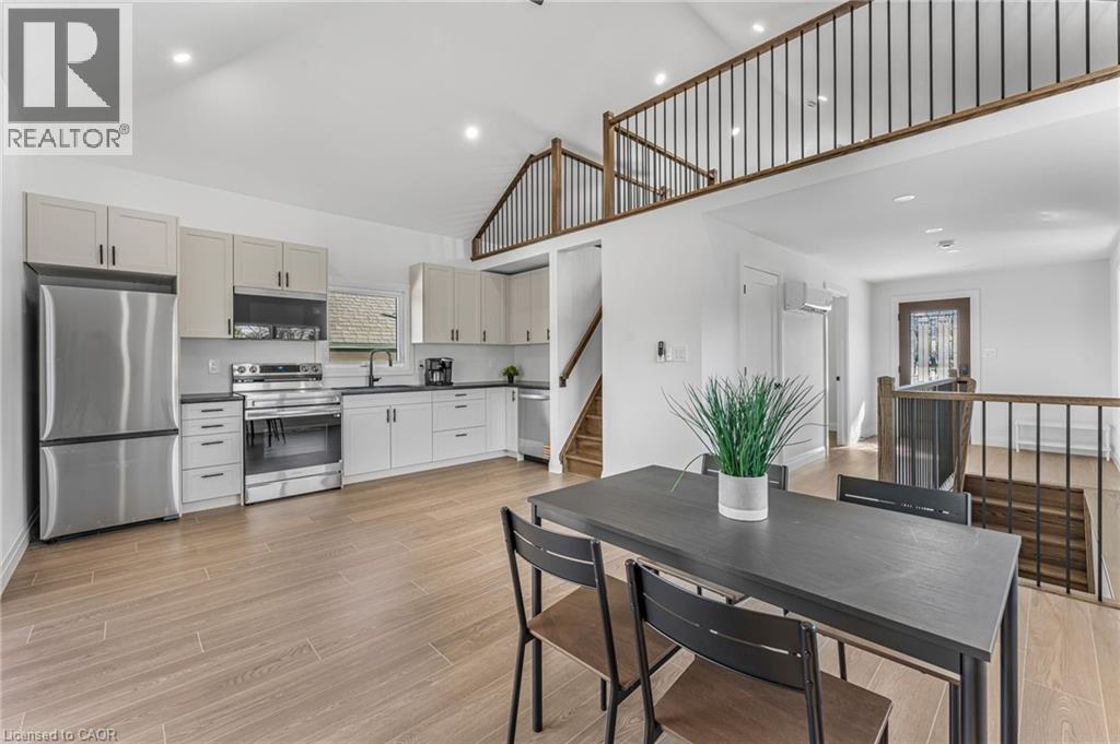 3 Ball Avenue E, St. Catharines, Ontario  L2T 1B4 - Photo 13 - 40781983