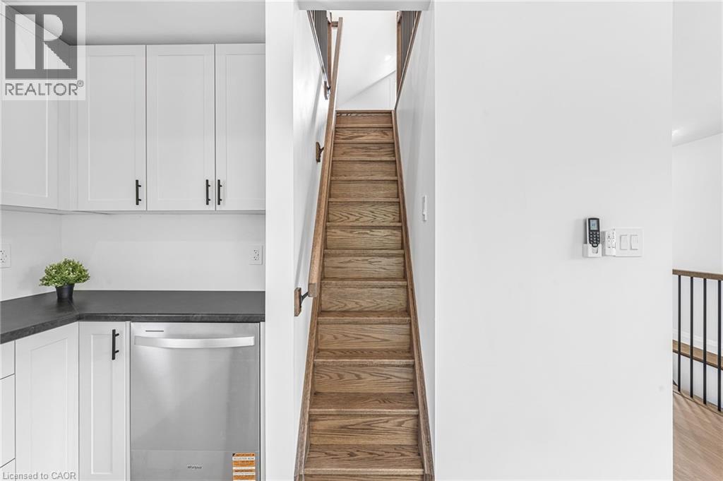 3 Ball Avenue E, St. Catharines, Ontario  L2T 1B4 - Photo 16 - 40781983