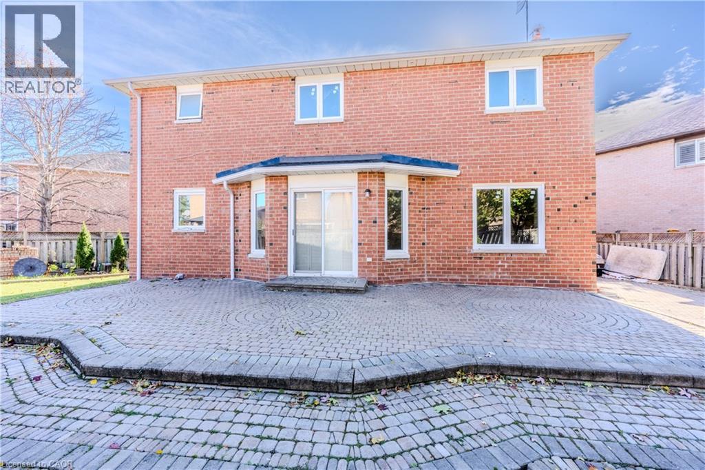 8 Dingwall Court, Brampton, Ontario  L6Z 2V3 - Photo 35 - 40784758