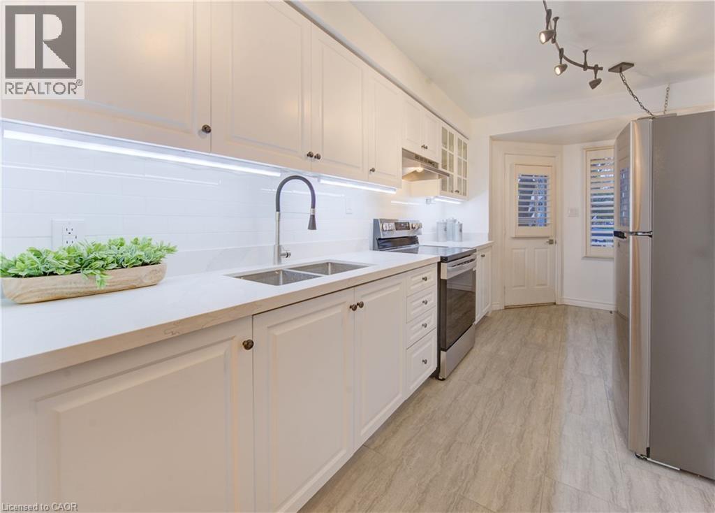 10 Holborn Court Unit# 28, Kitchener, Ontario N2A 3Y9 - Photo 5 - 40785602