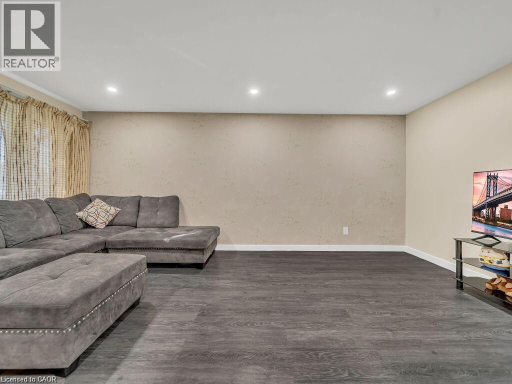 34 Belwood Crescent, Kitchener, Ontario  N2C 1Z3 - Photo 5 - 40785820