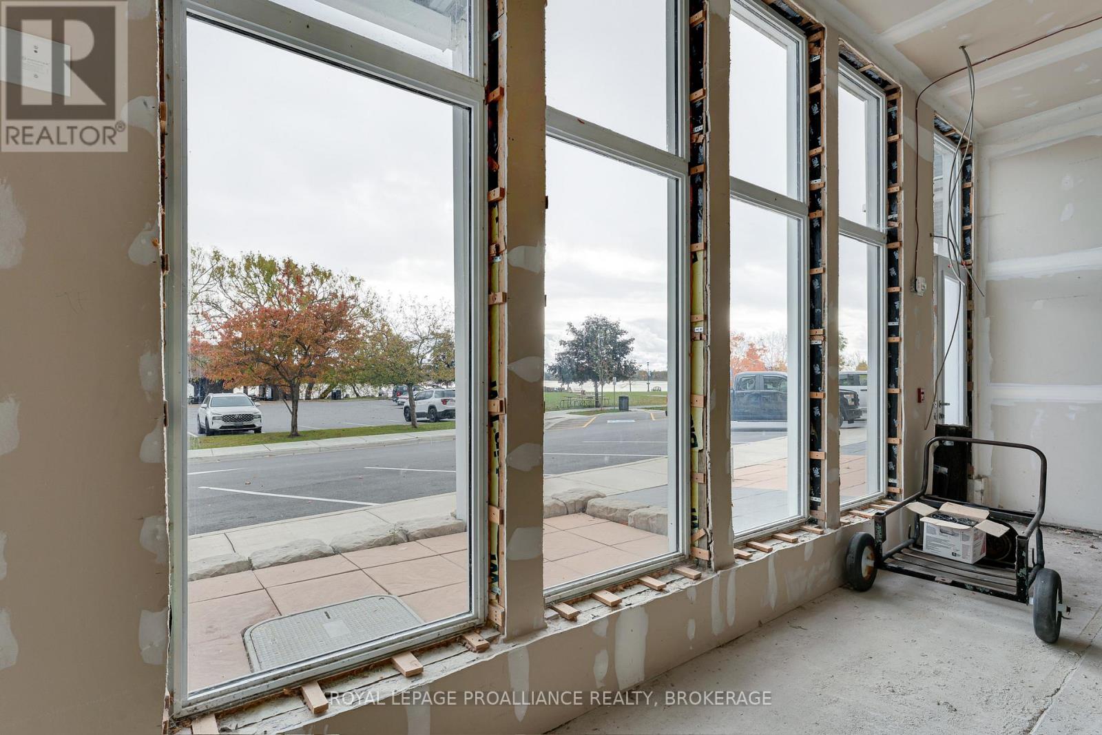 10 - 130 Water Street, Gananoque, Ontario  K7G 0A8 - Photo 7 - X12511758