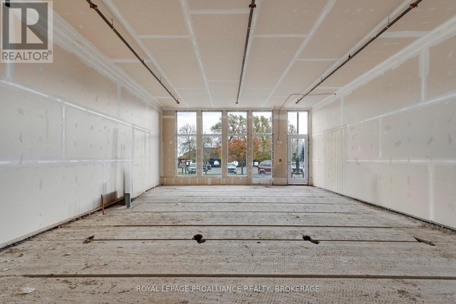 10 - 130 Water Street, Gananoque, Ontario  K7G 0A8 - Photo 8 - X12511758