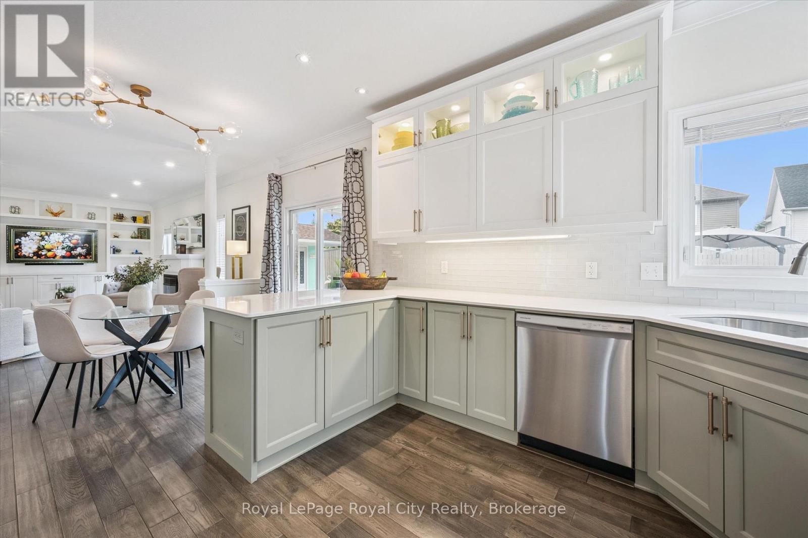 279 Farley Drive, Guelph (Pineridge/westminster Woods), Ontario  N1L 1N6 - Photo 13 - X12511714