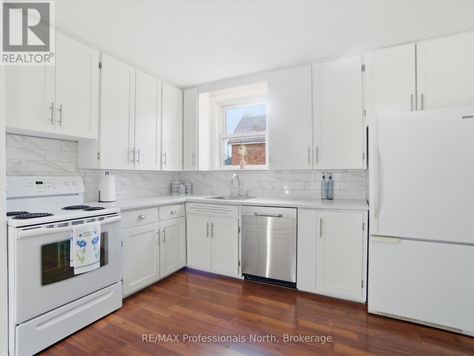 197 Dill Street, Bracebridge (Macaulay), Ontario  P1L 1E6 - Photo 14 - X12511824