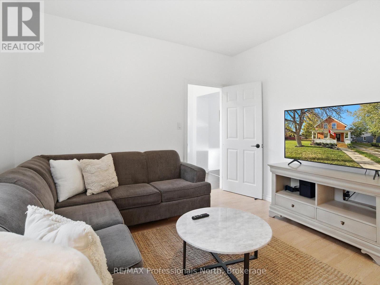 197 Dill Street, Bracebridge (Macaulay), Ontario  P1L 1E6 - Photo 18 - X12511824