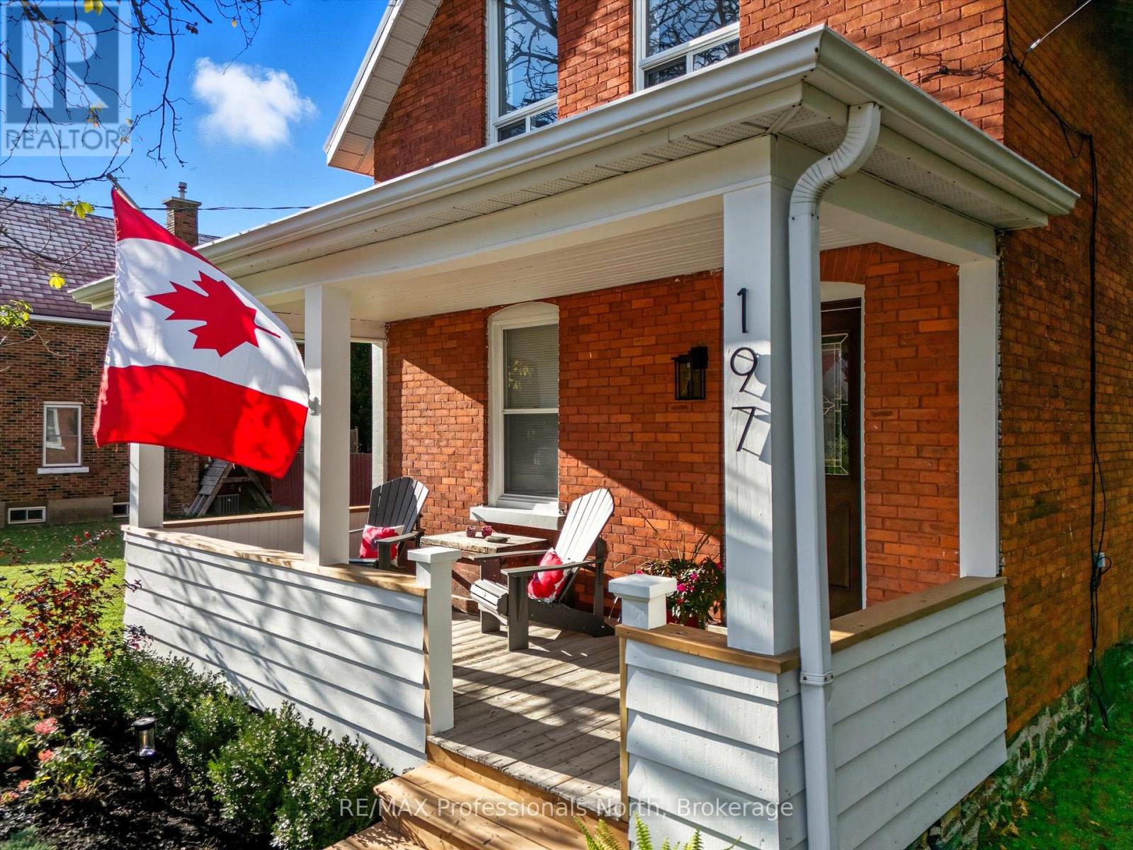 197 Dill Street, Bracebridge (Macaulay), Ontario  P1L 1E6 - Photo 2 - X12511824