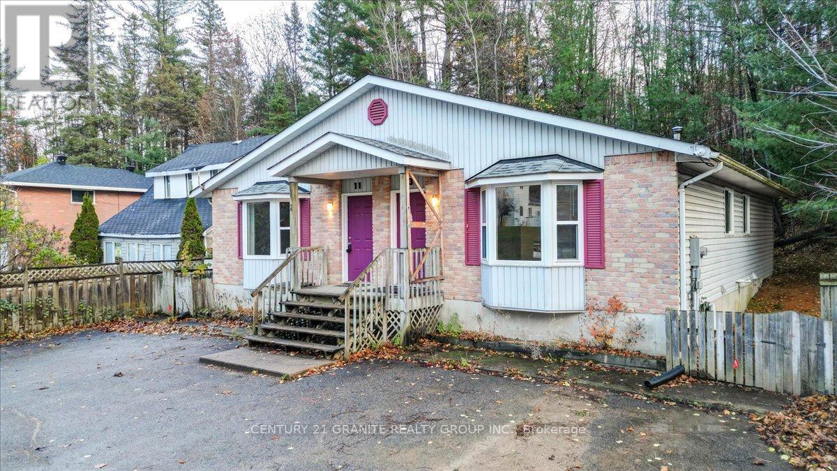 13 Monck Street, Bancroft (Bancroft Ward), Ontario  K0L 1C0 - Photo 26 - X12511654
