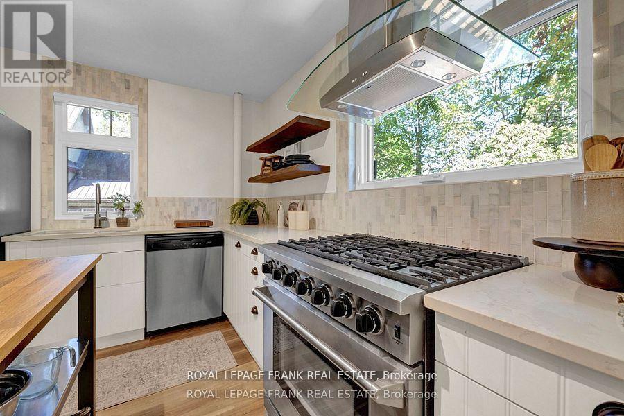 18 Nassau Street, Selwyn, Ontario  K0L 2H0 - Photo 10 - X12511668